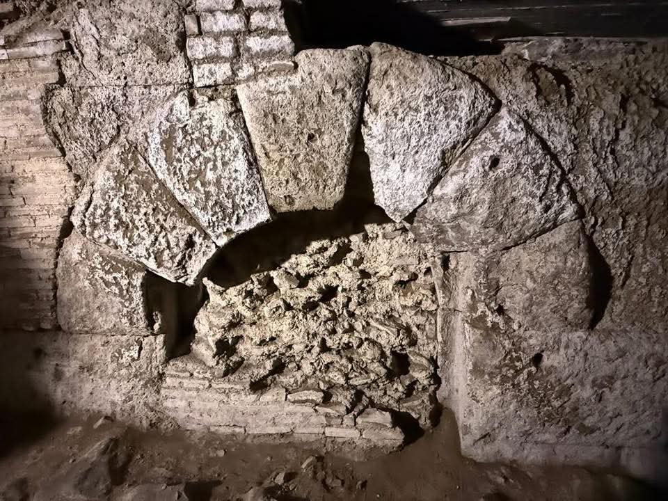 Archaeological structures in the San Pasquale Baylon archaeological area