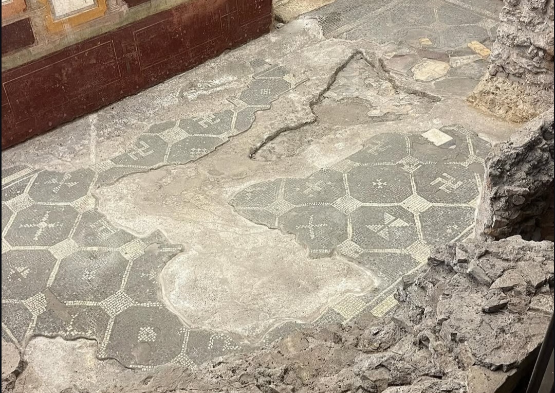 Roman residential archaeology at Santa Croce in Gerusalemme