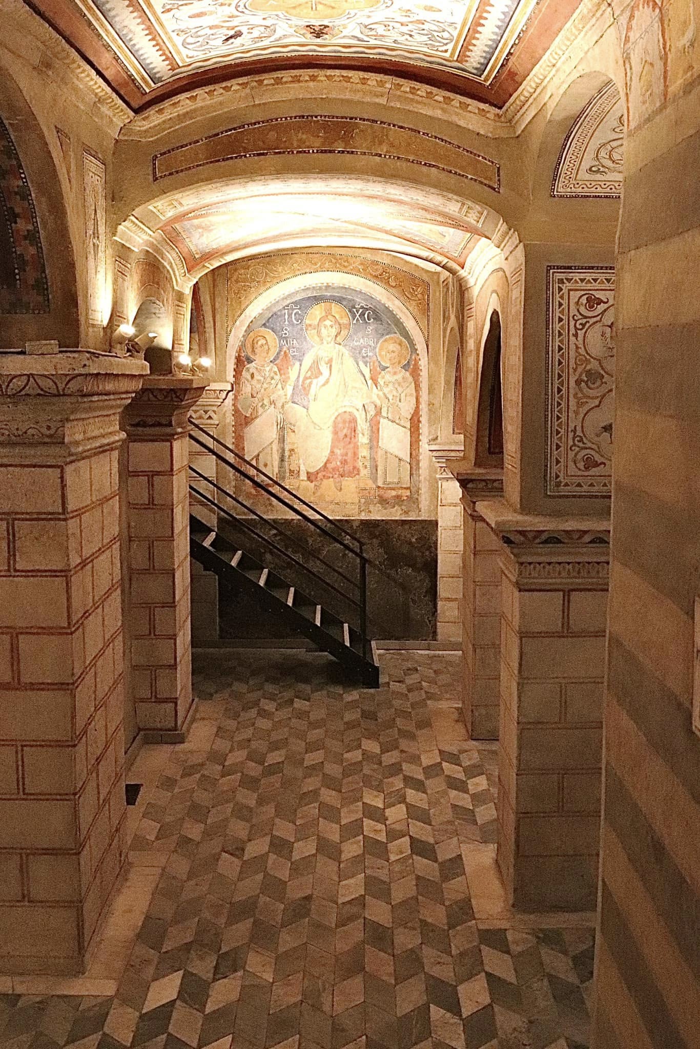 Historic lower interior of Sant'Agnese in Agone