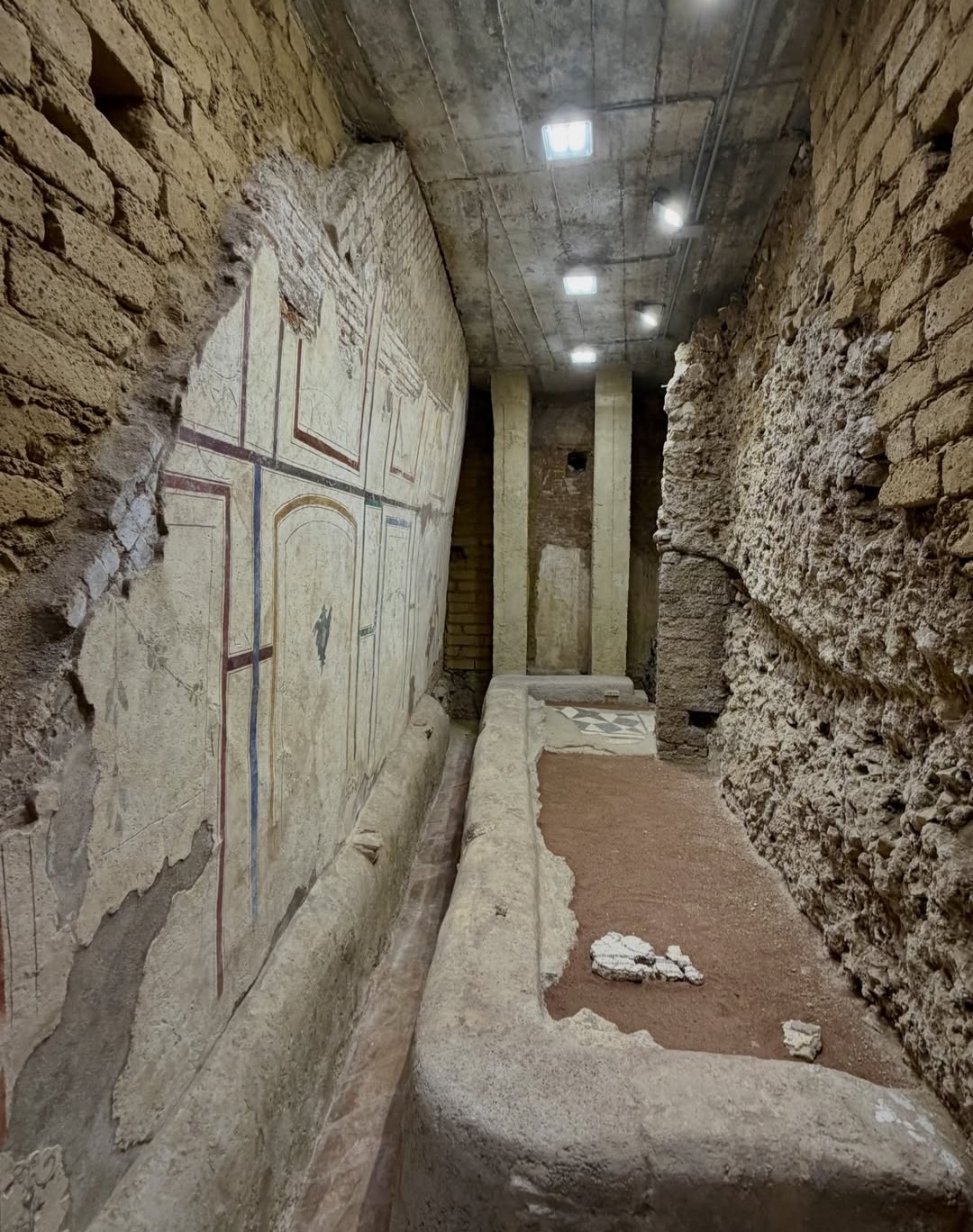 Roman latrine on Via Garibaldi, on the Janiculum in Rome